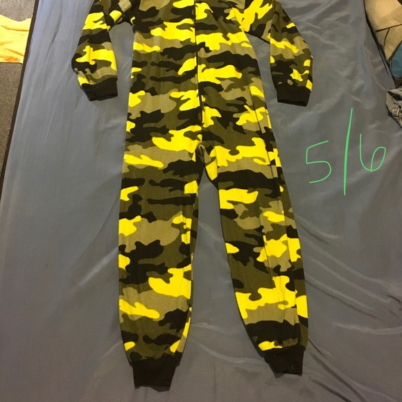 Pjs - Picture 2 of 2